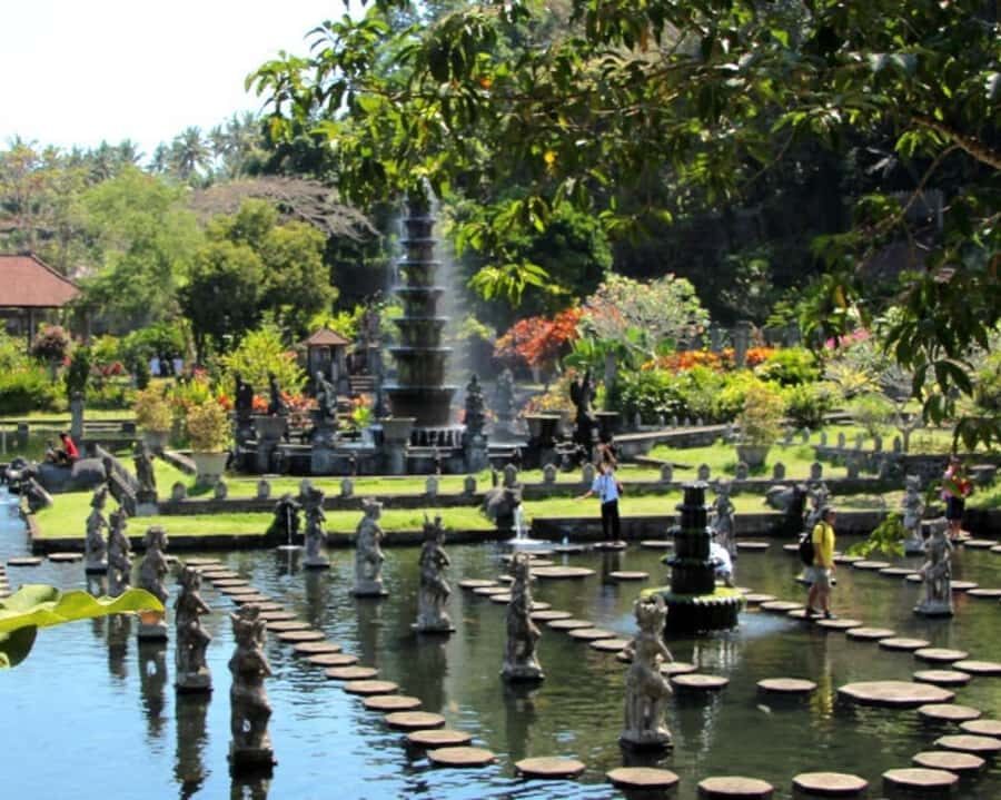 Bali: Lempuyang Temple, Tirta Gangga, and Taman Ujung Tour - Practical Tips for Making the Most of the Tour