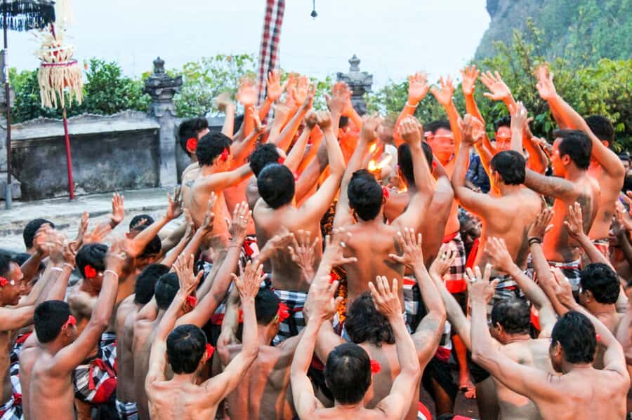 Bali Sunset: Uluwatu Temple, Kecak Dance and Jimbaran Bay - Why This Tour Offers Great Value