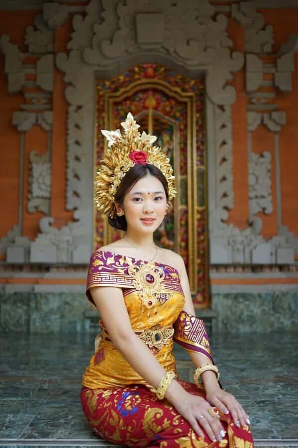 Bali: Traditional Costume Photoshoot with Makeup & Photos - Who Should Book This Experience?