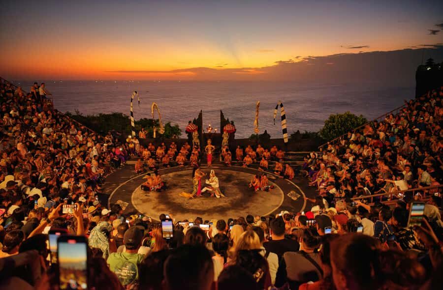 Bali: Underwater Sea Walk, Uluwatu Temple, and Kecak Dance - Visiting Uluwatu Temple: Breathtaking Views & Cultural Traditions
