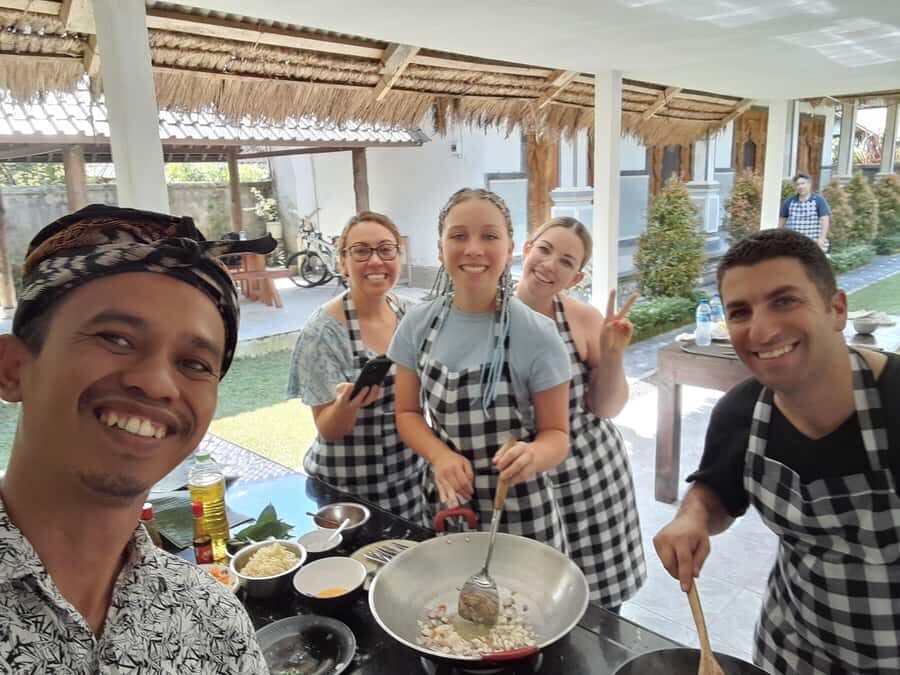 Bali: Village Tour with Coconut Oil and Chocolate Factory - Making Virgin Coconut Oil