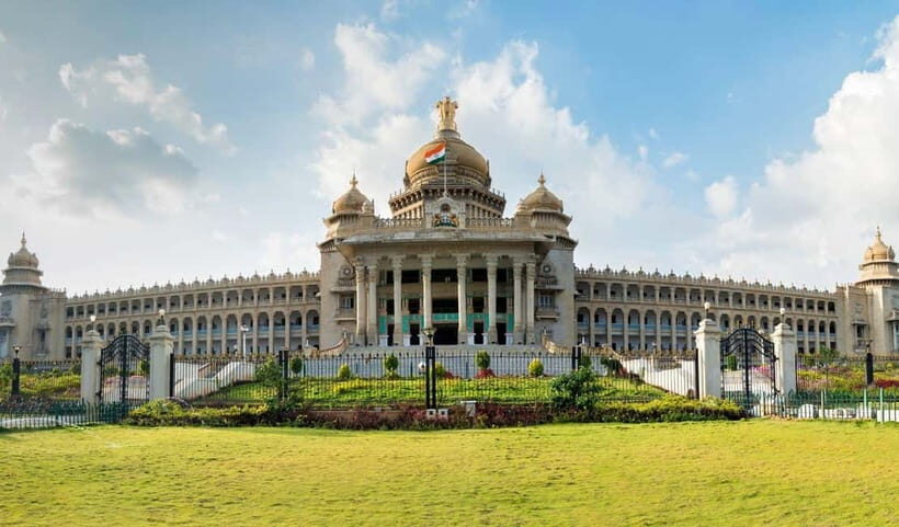 Bangalore City Tour: Explore Full-Day Sightseeing Trip - Morning Highlights: Lalbagh Botanical Garden and Tippu’s Palace