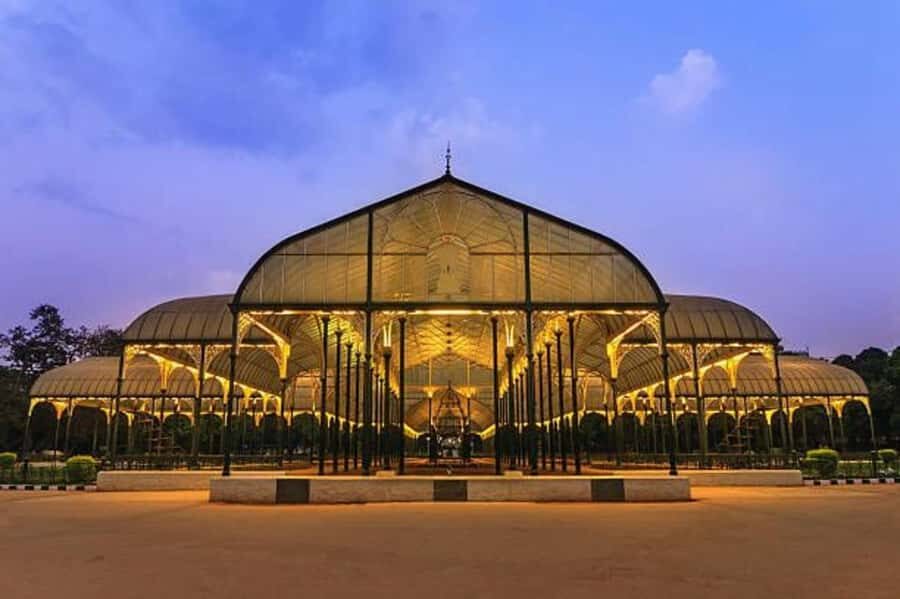 Bangalore: Lalbagh Botanical Garden Walking Tour with Guide - The detailed experience