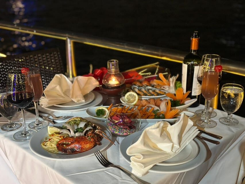 Bangkok: Alangka Luxury Cruise with Buffet and Live Music - Who Should Consider This Cruise?