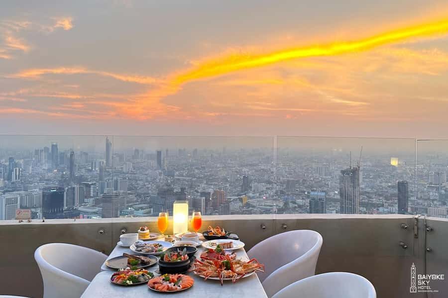 Bangkok: Baiyoke Dinner Buffet 81st Floor Outdoor Skybox - The Culinary Offerings: What’s on the Plate