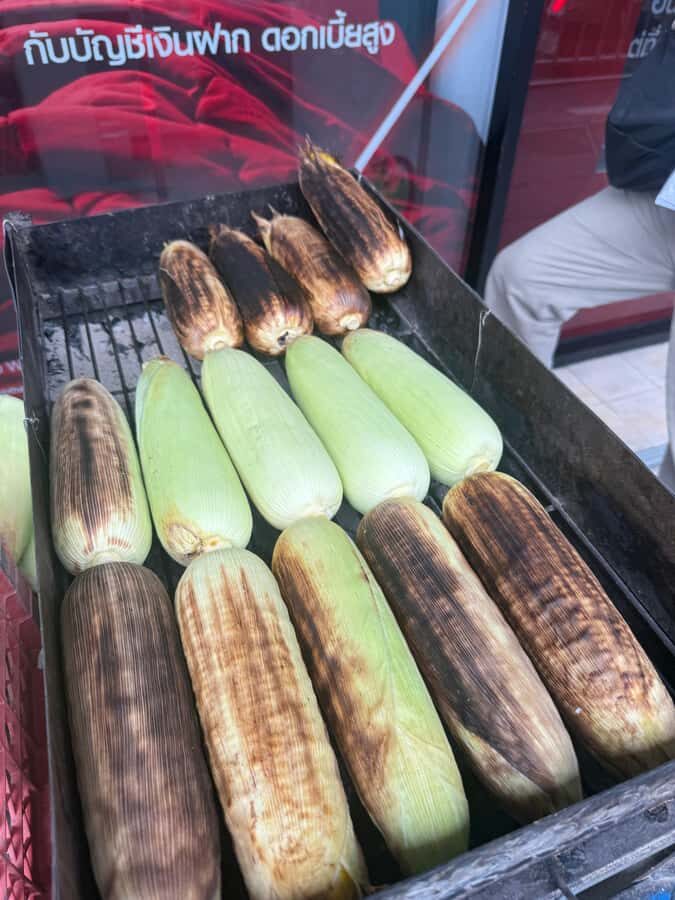 Bangkok: Bangrak Charoenkrung 15+ Local Food Eats - Detailed Breakdown of the Itinerary