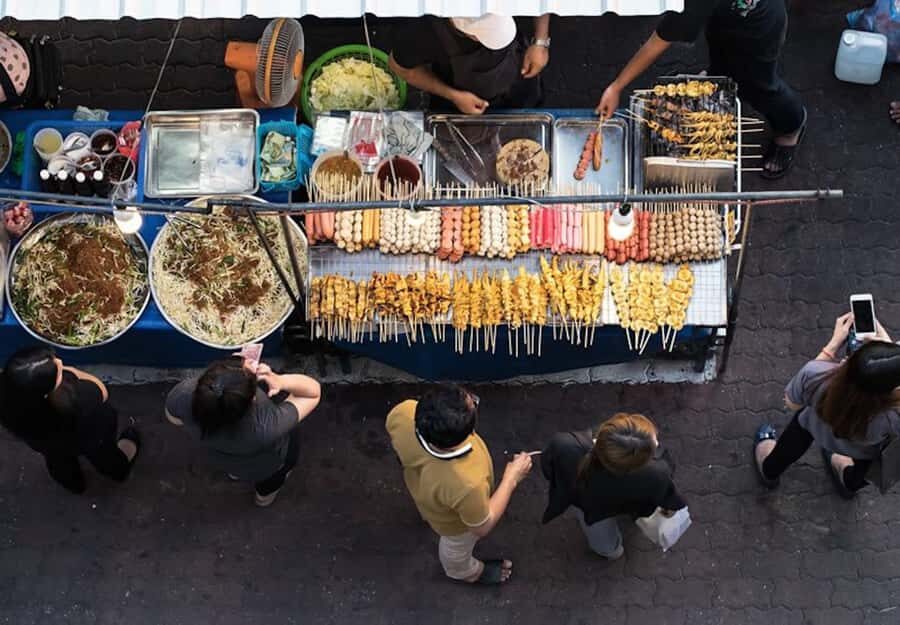 Bangkok: Chinatown Street Food Tour with 10+ Local Dishes - What You Can Expect on This Chinatown Food Tour