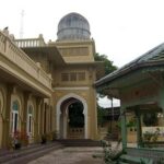 Bangkok: City & Muslim Landmark Tour with Halal Lunch - Practical Details and What to Expect