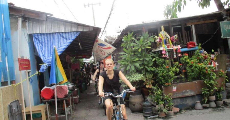 Bangkok Full-Day Bike Tour with Boat Transfer and Lunch - The Guide and Group Experience