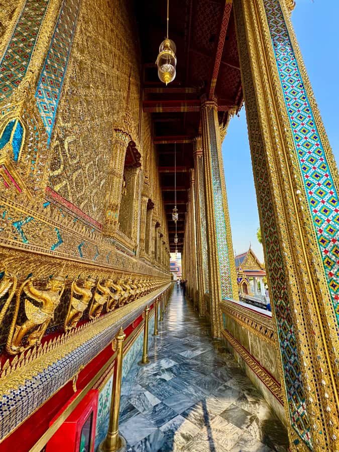 Bangkok: Grand Palace, Wat Pho and Chinatown Walking Tour - Practical Details and What to Expect