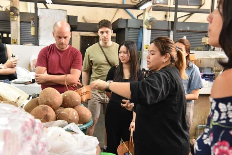 Bangkok: Hands-on Thai Cooking Class & Market Tour in Sathon - Analyzing the Value