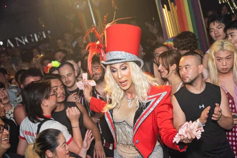 Bangkok: LGBTQ+ Nightlife Tour, Patphong, Karaoke, Drag Show - Who should consider this tour?