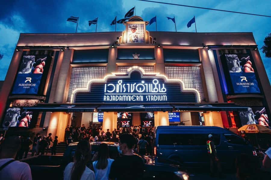 Bangkok: Muay Thai Boxing Tickets at Rajadamnern Stadium - Exploring the Experience at Rajadamnern Stadium