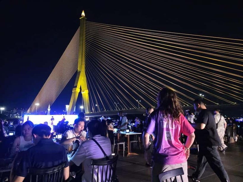 Bangkok: Opulence Luxury River Dinner Cruise - The Dining Experience