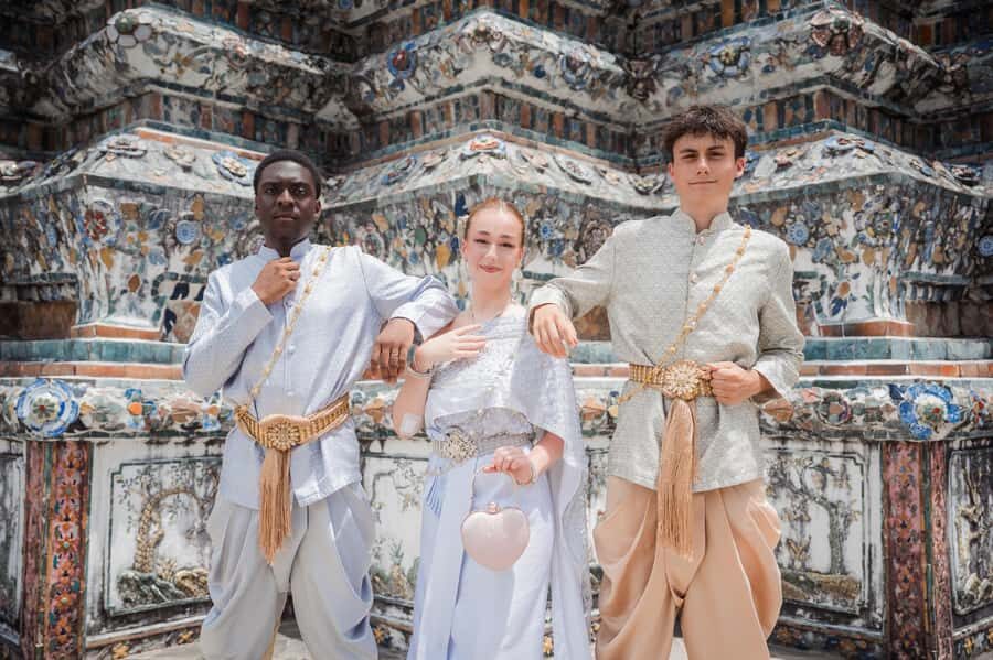 Bangkok: Wat Arun Private Photoshoot with Pro Photographer - Why This Tour Works Well