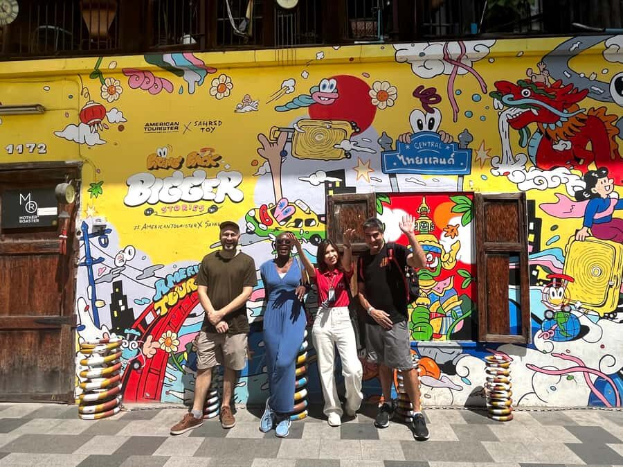 Bangkoks Old Town Tour: Talat Noi & Chinatown by Tuk Tuk - Capturing the Street Art and Local Life