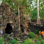 Banteay Chhmar Temple & Silk Farm Day Trip from Siem Reap - Transportation & Guide Experience