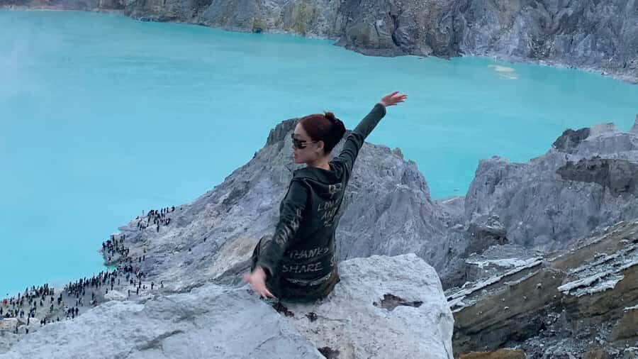 Banyuwangi: Day Hike Mount Ijen Mid Night Blue Fire Guided - The Value of This Tour