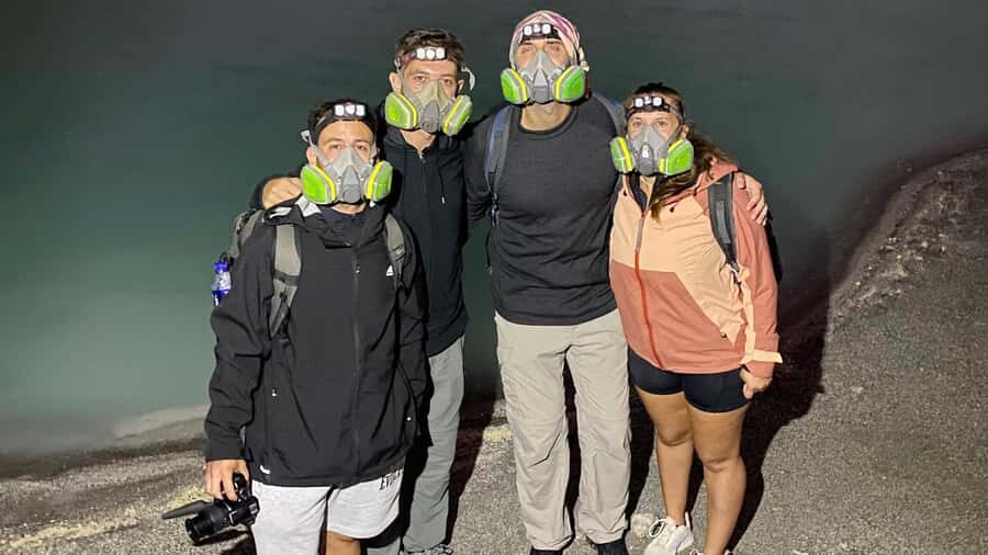 Banyuwangi: Day Hike Mount Ijen Mid Night Blue Fire Guided - What to Expect on the Tour