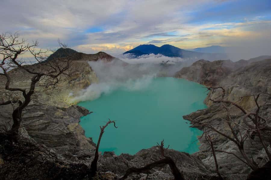 Banyuwangi: Ijen Blue Fire and Sunrise Volcano Tour - What to Expect on the Ijen Blue Fire and Sunrise Volcano Tour
