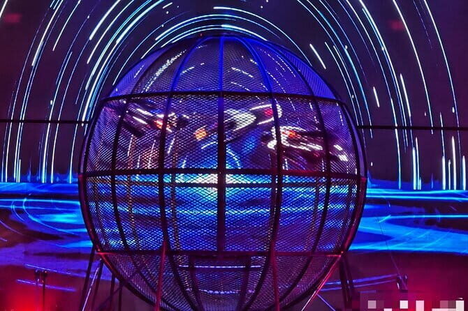 Beijing Acrobatic Show at Regal Palace Theatre (Qin Le Gong - What to Expect from the Acrobatic Show