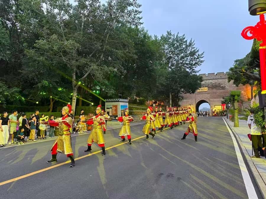 Beijing: Badaling Great Wall Private Tour with Night Option - Breaking Down the Itinerary