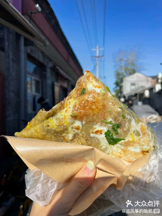 Beijing: Hutong Food Stories and Local Life Walk - The Guide: Knowledge and Approach