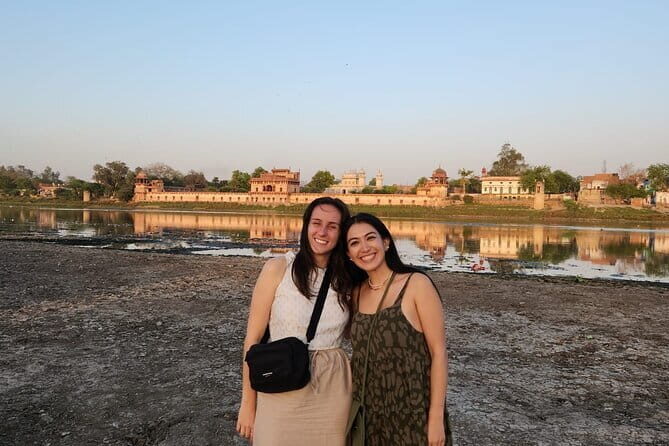 Best Taj Mahal Tour From Delhi - Transportation and Group Size