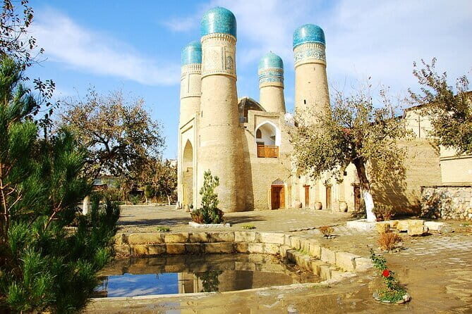 Beyond the Walls: Countryside Tour with Transport and Lunch - Authenticity and Local Insights