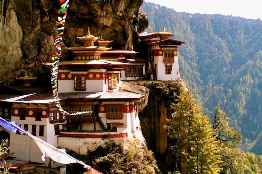 Bhutan: All Inclusive - 2 Nights 3 Days Best Bhutan Tour - Transportation & Group Size