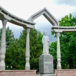 Bishkek: City walking Tour with Optional Bazaar Visit - What to Expect on the Tour