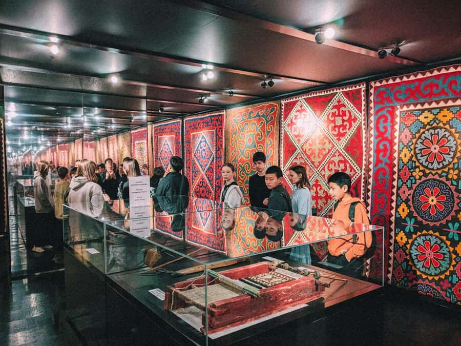 Bishkek's History Museum: Nomad's Tradition and Culture - A Balanced Perspective