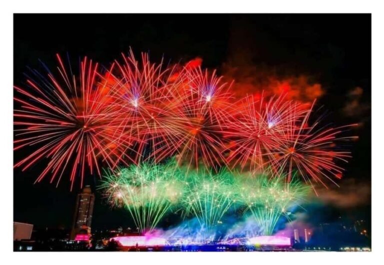 BKK:Canival Night Party Cruise&Free Beer &Upper desk & Dance - Overview of the Experience