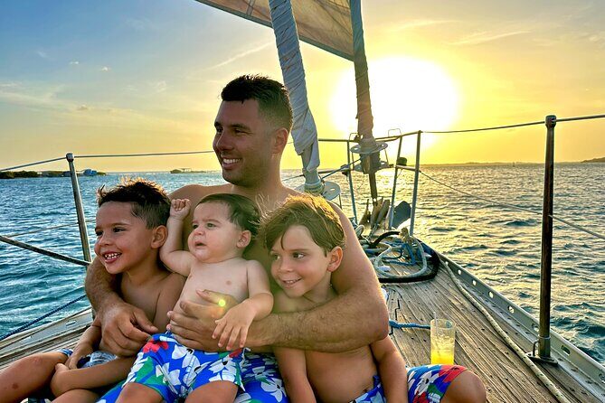 Blue Parrot Snorkel Sail with 4 course lunch or dinner in Aruba - The Sum Up