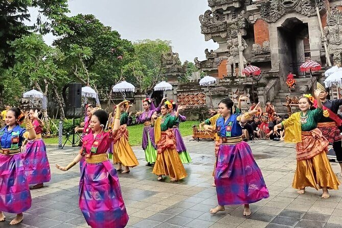 Bogor Botanical Garden, City and Miniature Park in Heritage - Authentic Experiences That Make This Tour Stand Out