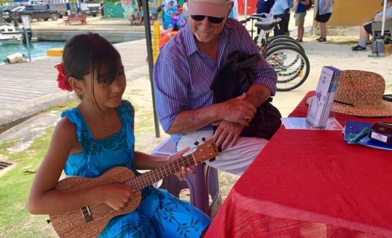 Bora Bora: Premium Private Island Tour with Guide and Snacks - A Closer Look at the Tour Experience