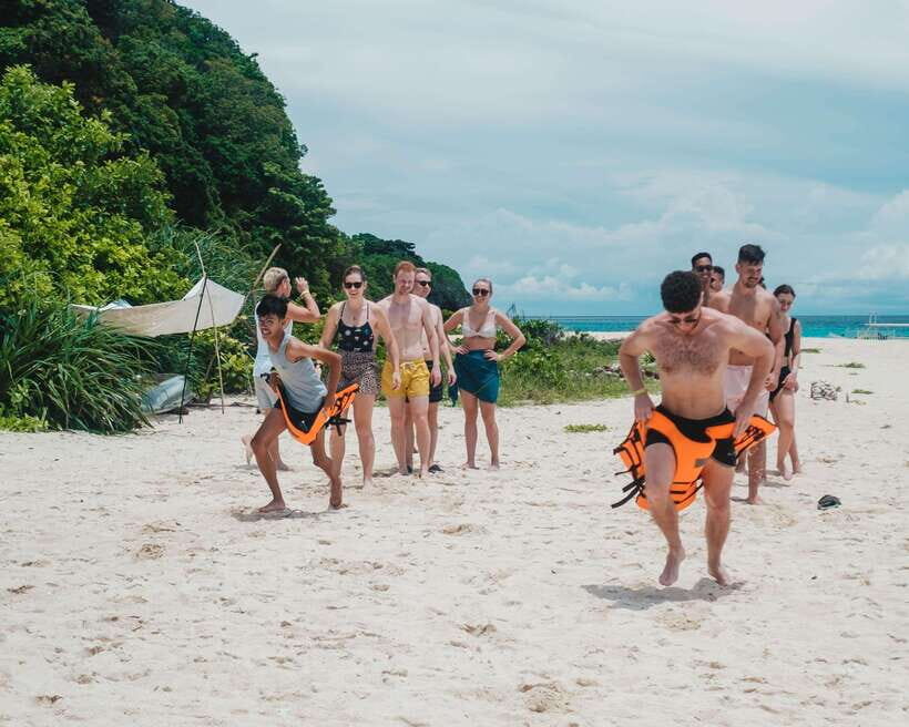Boracay: Island Hopping & Cliff Jumping by Haqqy Life - Who Is This Tour Best For?