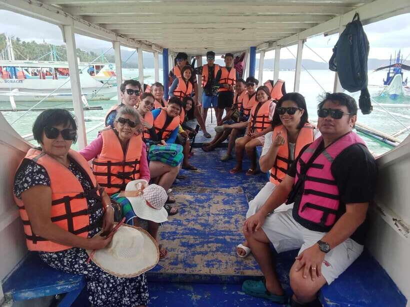Boracay: Island Hopping w/ Lunch, Parasailing, Crystal Cove - What’s Included and What to Keep in Mind