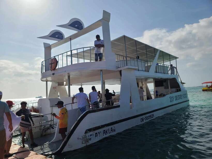 Boracay Sunset Boat Party Experience - An Authentic Boracay Water Adventure
