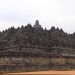 Borobudur-Prambanan-Getek: Sunset Triple Tour Experience - Starting the Day: Prambanan Temple