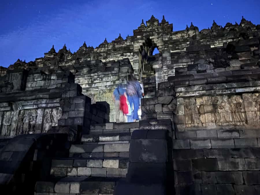 Borobudur Sunrise Guided Tour With Transfer and Breakfast - What to Expect from the Borobudur Sunrise Guided Tour