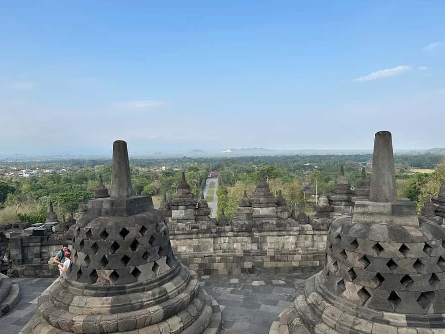 Borobudur Temple & Prambanan Temple Tour with Climb - The Itinerary: A Day in the Land of Temples