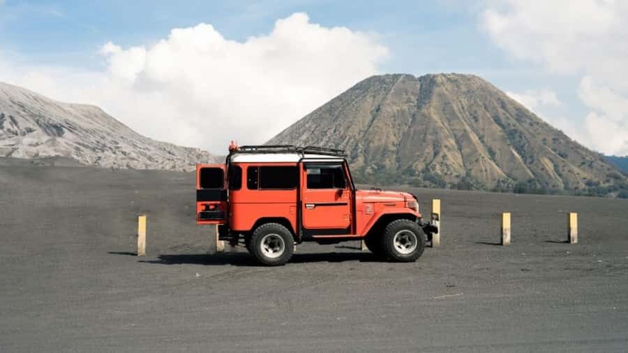 Bromo: Jeep Sunrise Trekking Include Private Hotel Transfer - Diving Into the Experience: An In-Depth Look