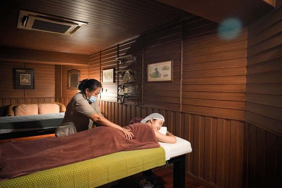 Bu-Nga Spa - Kalanan Riverside Resort - The Location and Setting