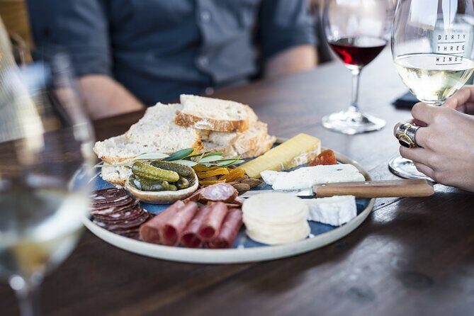 Bunurong Coast and Penguin Parade Private Tour - Dinosaur Dreaming: Tracing the Coast’s Fossil Past