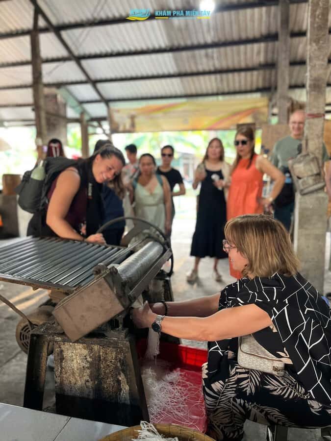 Can Tho: Floating Market, Canals, & Cooking Tour - Practical Details & What to Expect