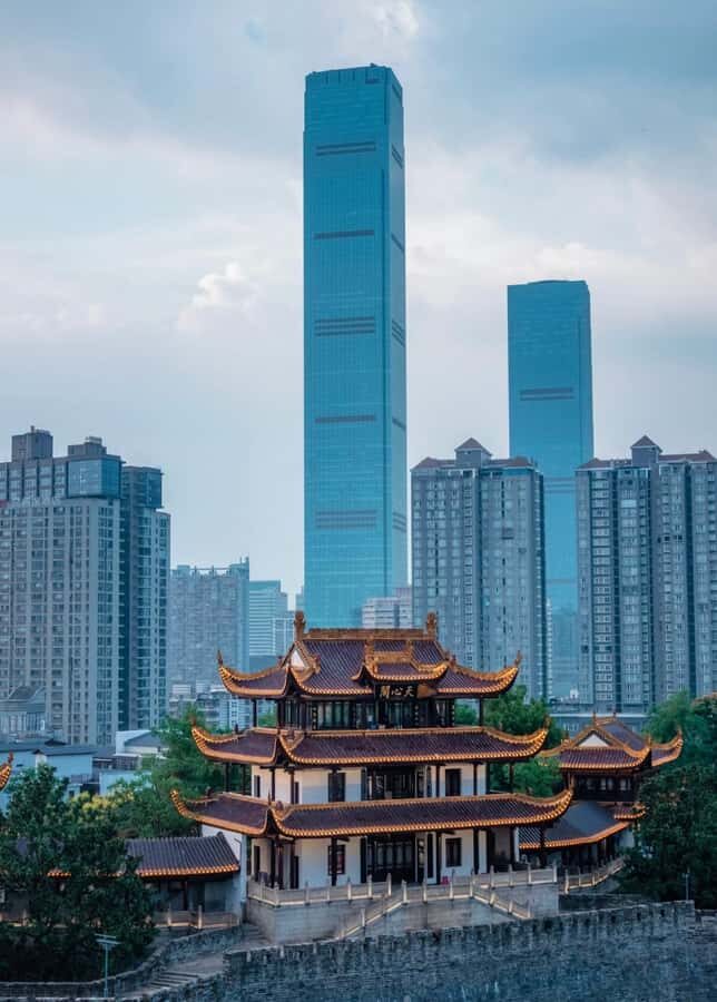 Changsha: Hunan Museum, Fan Paint Workshop & Creative Market - The Bottom Line