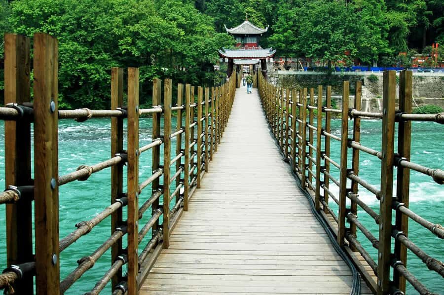 Chengdu: Dujiangyan Panda Base & Irrigation System Day Tour - What’s Included and Practical Tips