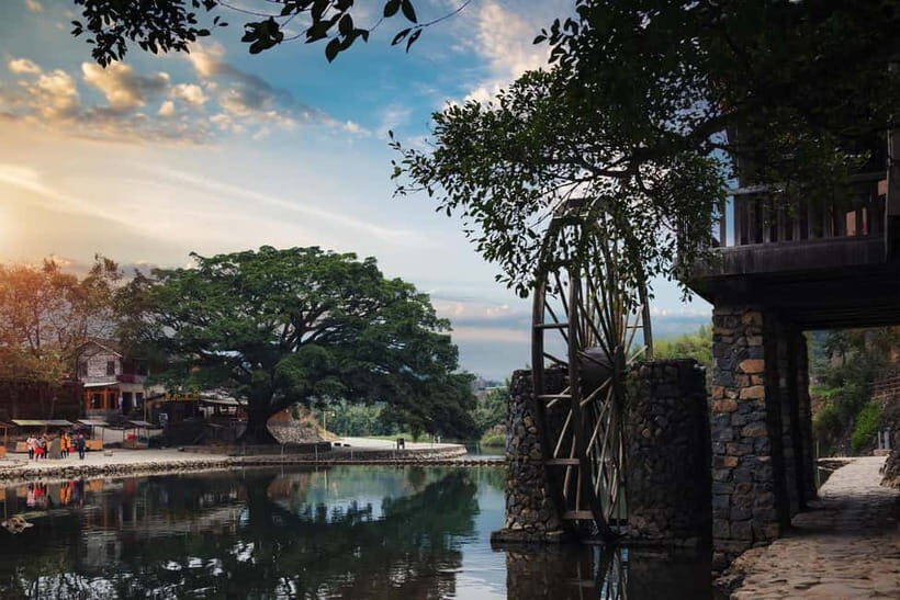 Chengdu: Leshan Giant Buddha & Huanglongxi Ancient Town Tour - Practical Details and Why They Matter