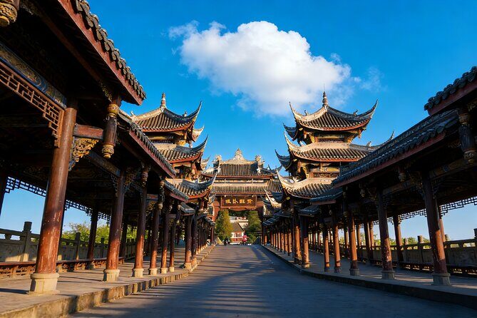 Chengdu Private Day Tour to the Leshan Giant Buddha and Huanglongxi Old Town - Transport & Practical Details